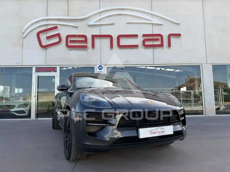 2020 Porsche MACAN