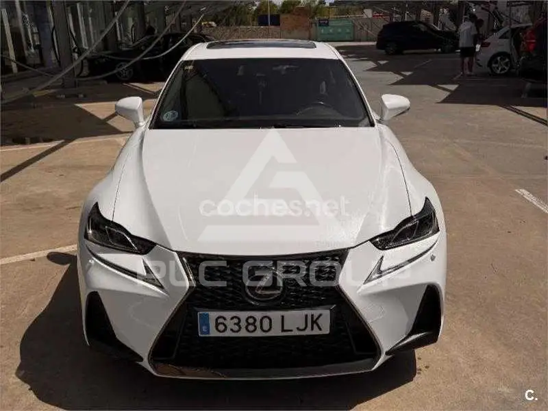 2020 Lexus IS