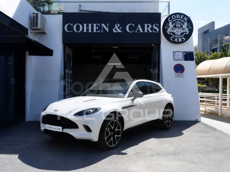 2020 Aston Martin DBX
