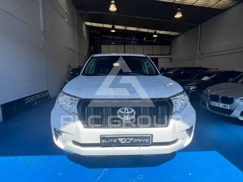 2020 Toyota LAND CRUISER