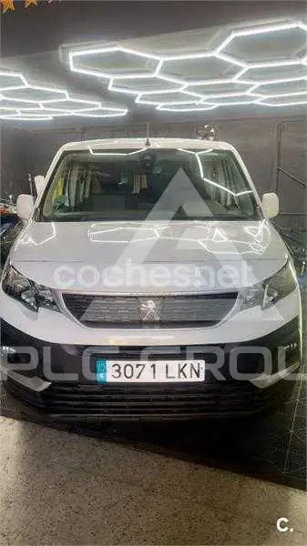 2020 Peugeot Rifter