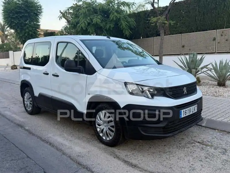 2020 Peugeot Rifter