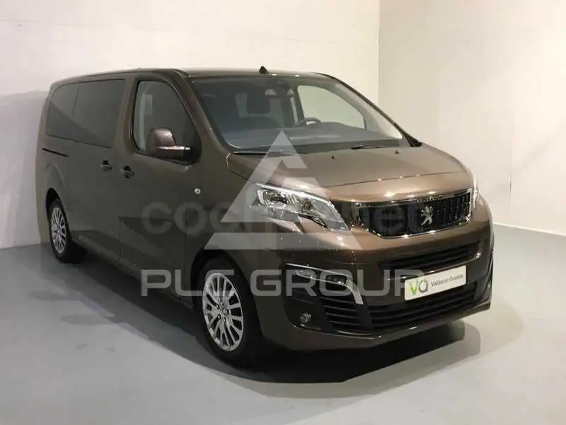 2020 Peugeot Traveller
