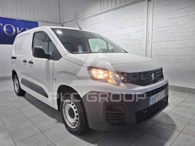 2020 Peugeot Partner