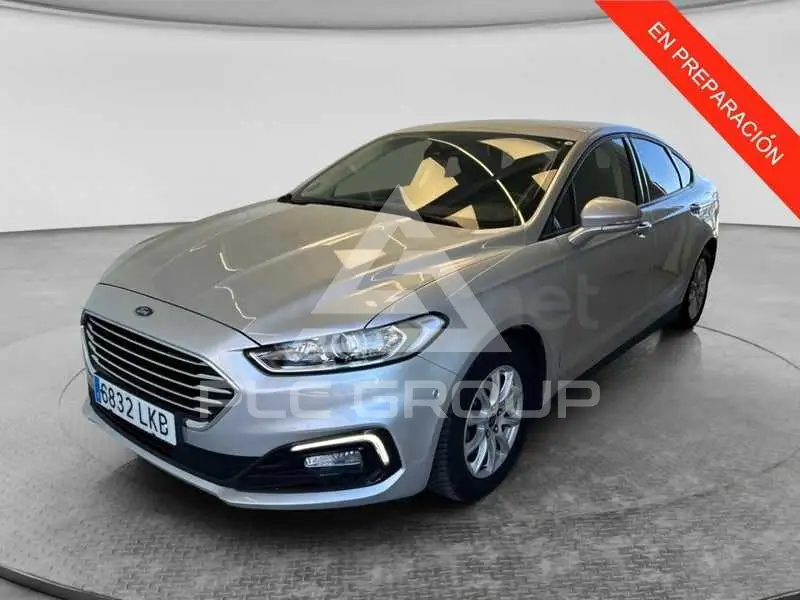 2020 Ford Mondeo