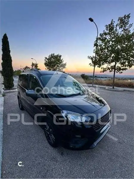 2020 Ford Tourneo