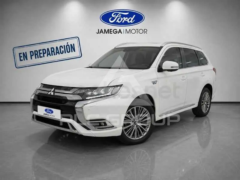 2021 Mitsubishi OUTLANDER