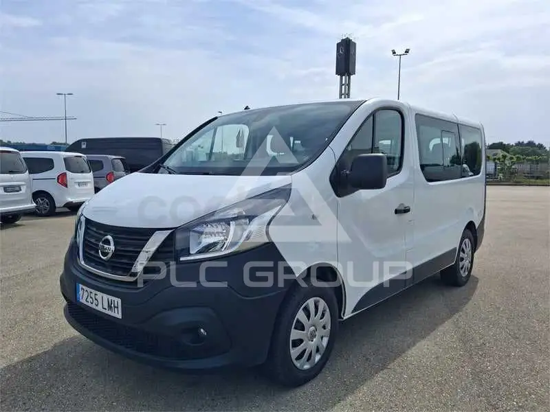 2021 Nissan NV 300