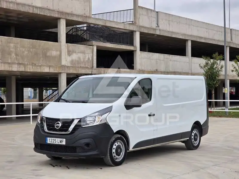 2021 Nissan NV 300