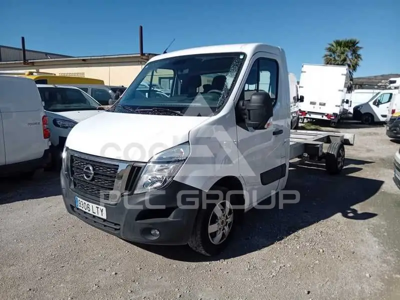 2021 Nissan NV 400