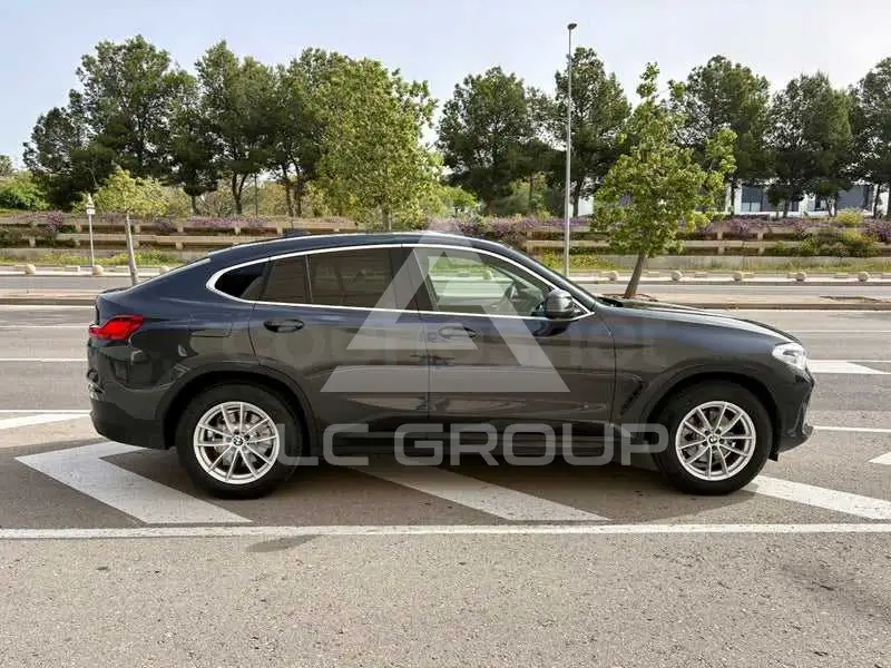 2021 BMW X4