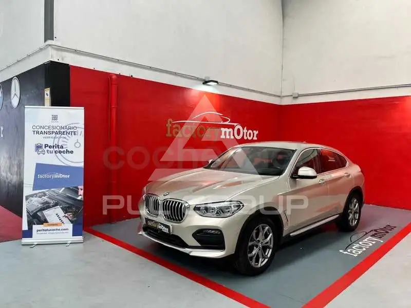 2021 BMW X4