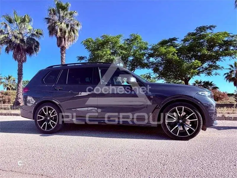 2021 BMW X7