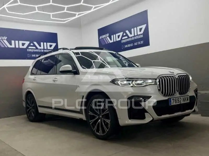 2021 BMW X7