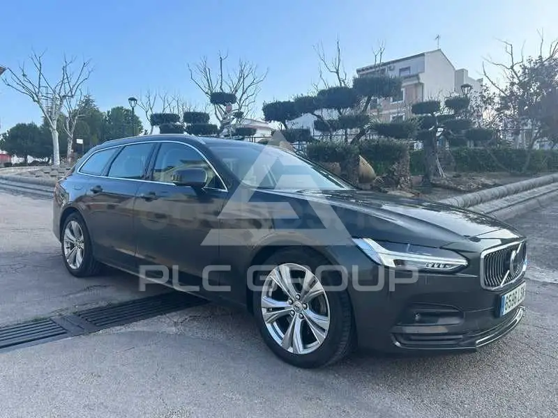 2021 Volvo V90