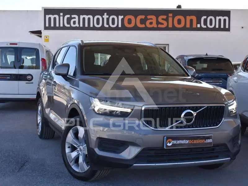 2021 Volvo XC40