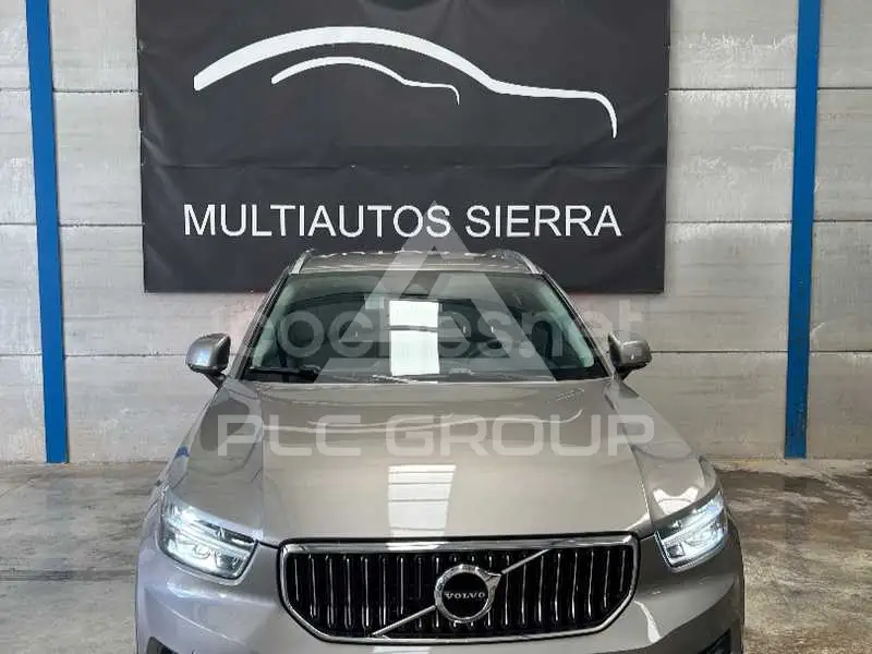 2021 Volvo XC40