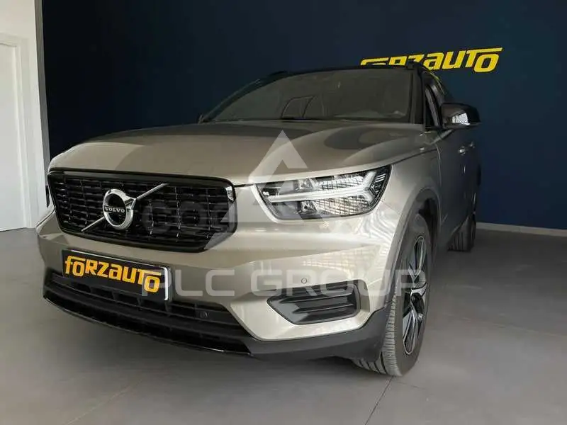 2021 Volvo XC40