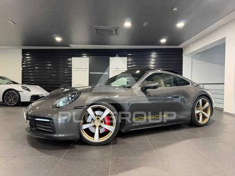 2021 Porsche 911