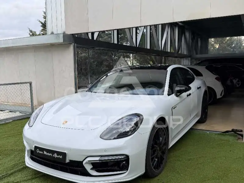 2021 Porsche Panamera