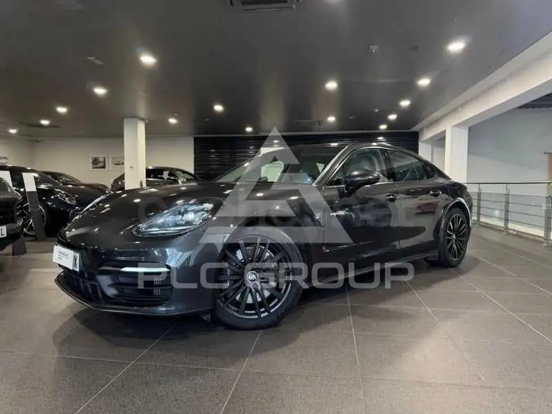 2021 Porsche Panamera