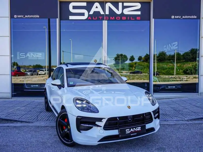 2021 Porsche MACAN