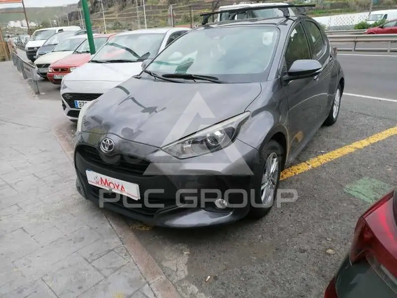 2021 Toyota YARIS