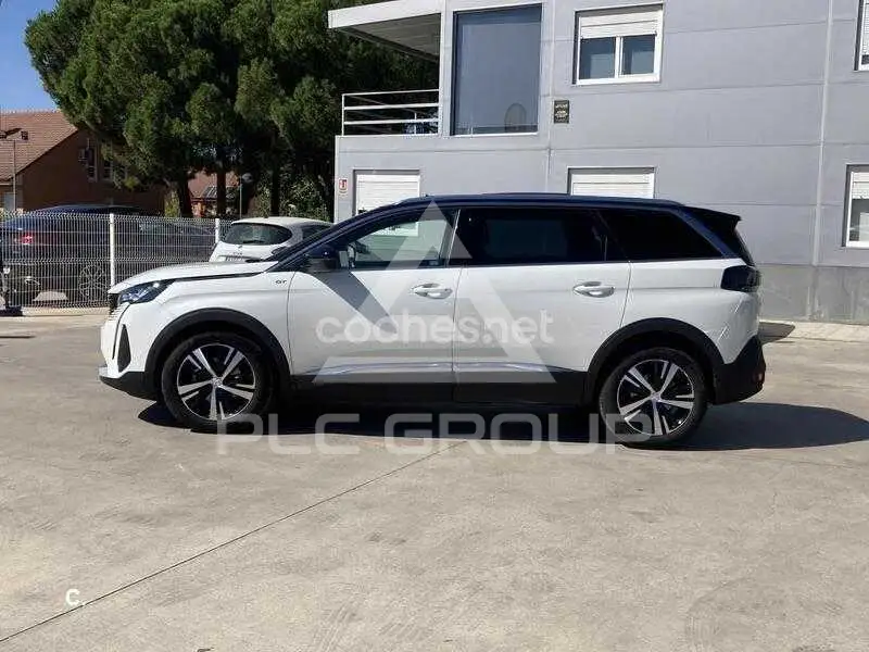 2021 Peugeot 5008