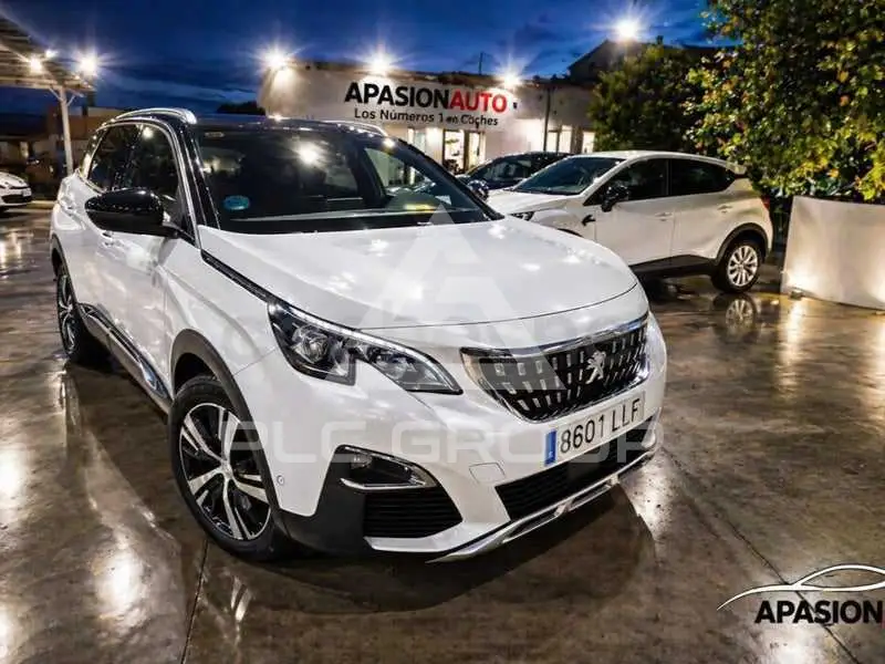 2021 Peugeot 5008