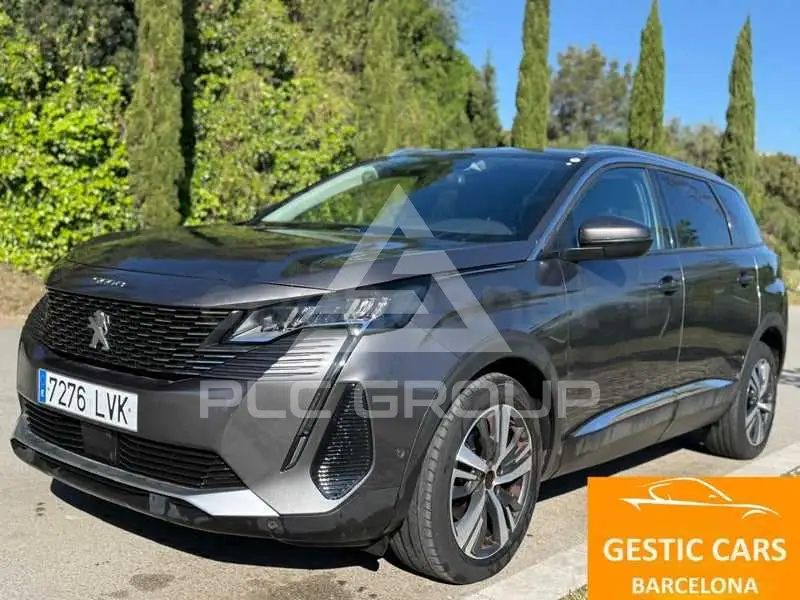 2021 Peugeot 5008