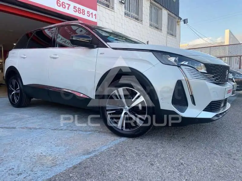 2021 Peugeot 5008