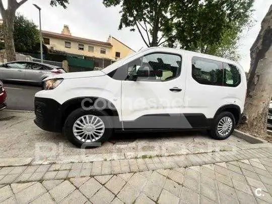 2021 Peugeot Rifter