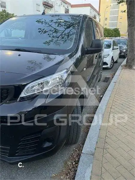 2021 Peugeot Traveller