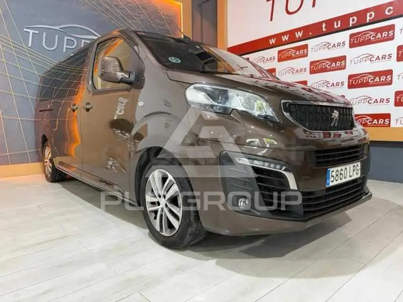 2021 Peugeot Traveller