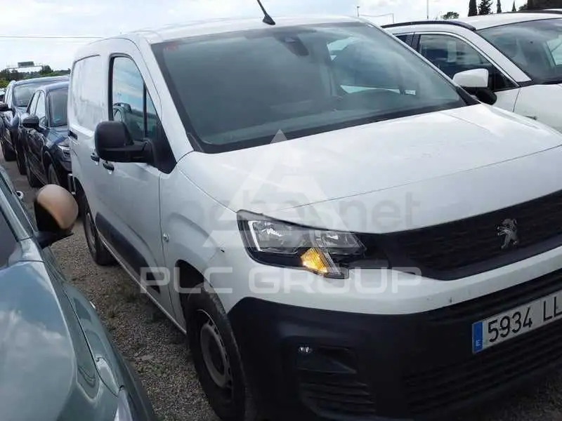 2021 Peugeot Partner