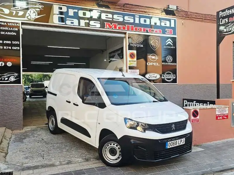 2021 Peugeot Partner