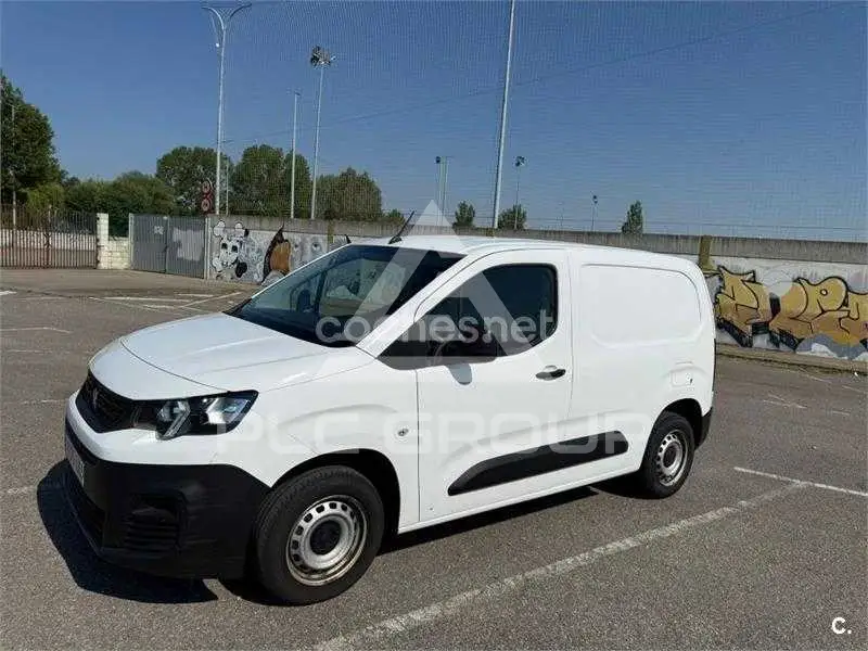2021 Peugeot Partner