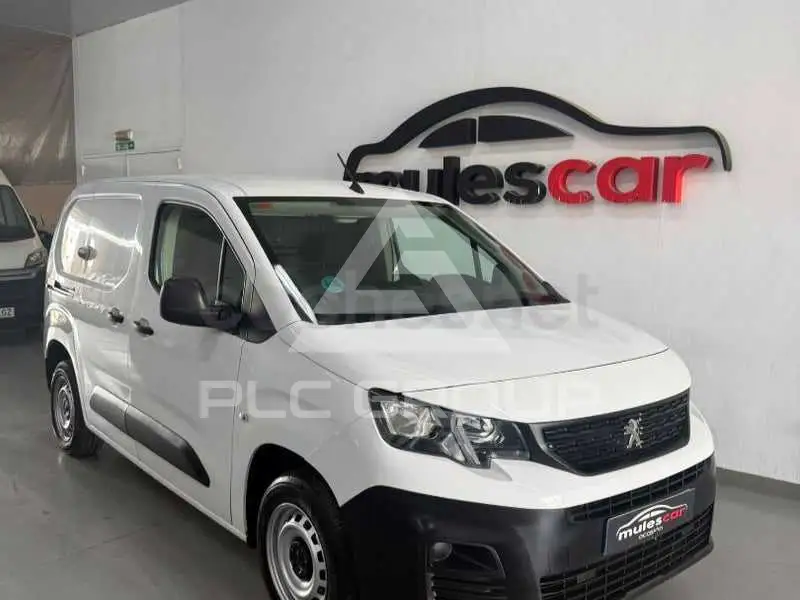 2021 Peugeot Partner