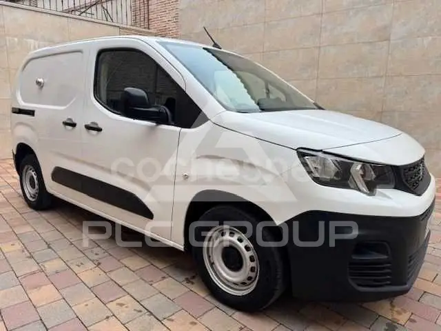 2021 Peugeot Partner