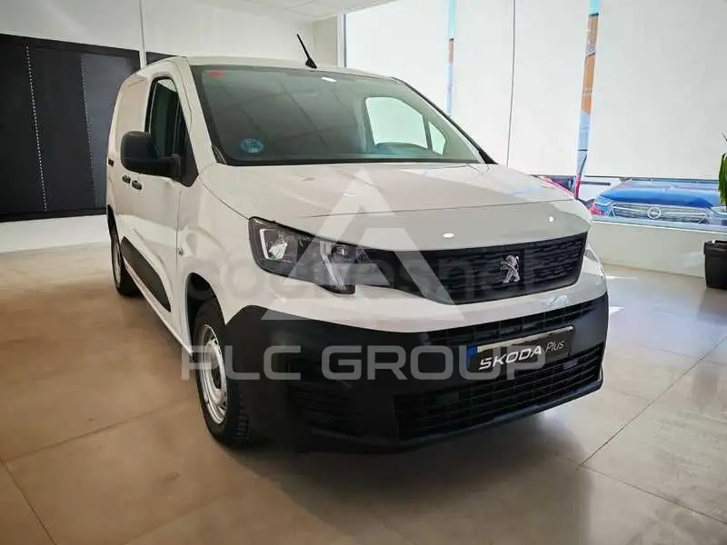 2021 Peugeot Partner