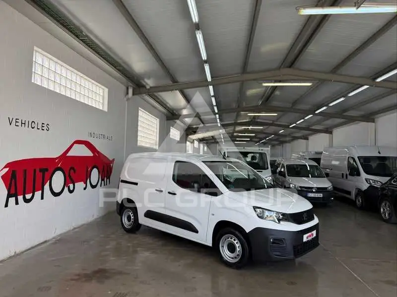 2021 Peugeot Partner