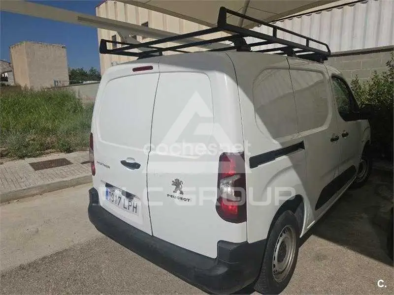 2021 Peugeot Partner