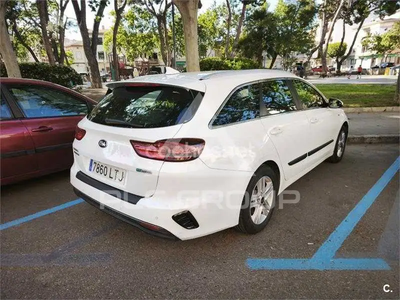 2021 KIA Ceed