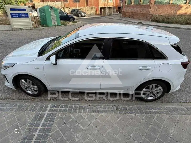 2021 KIA Ceed
