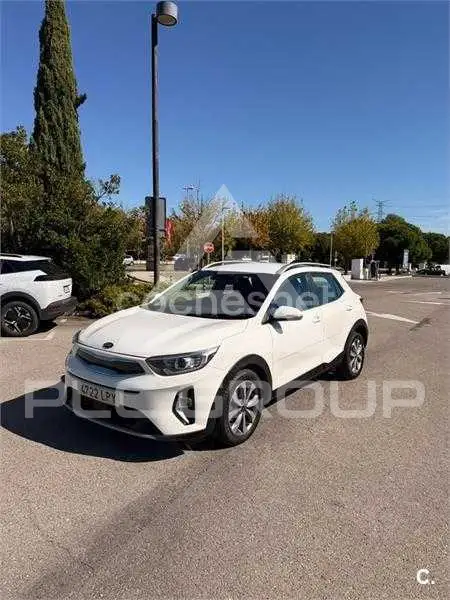 2021 KIA Stonic