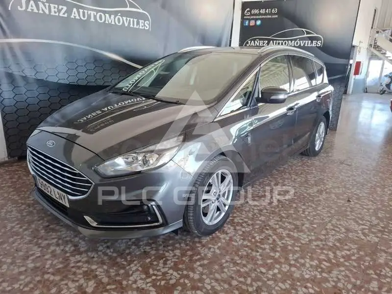 2021 Ford S-Max
