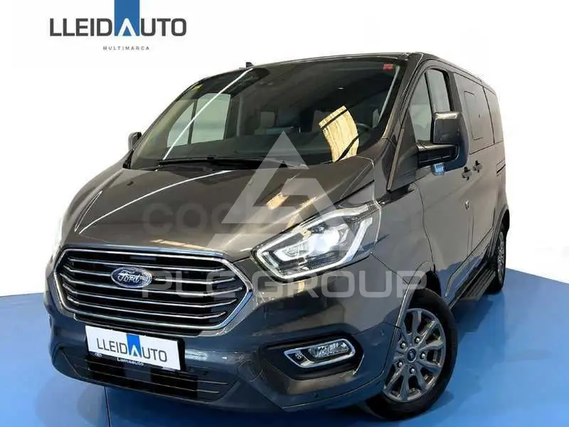 2021 Ford Tourneo