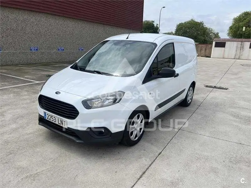 2021 Ford Tourneo