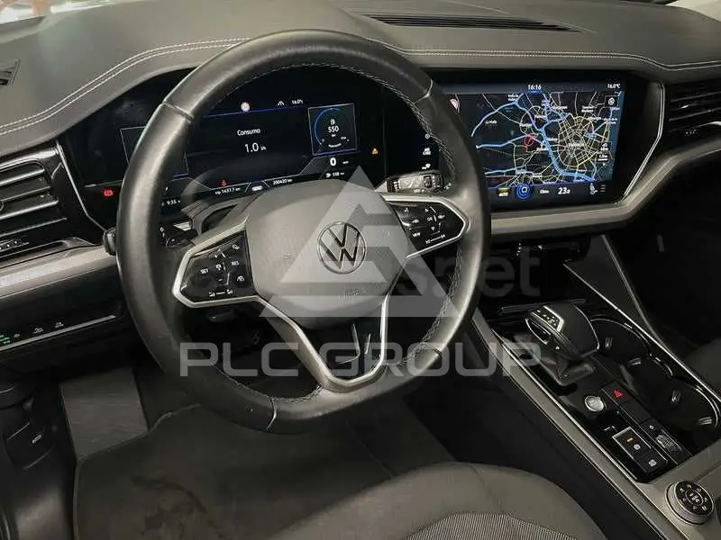 2021 Volkswagen Touareg