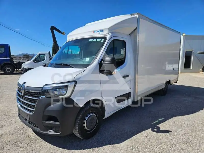 2021 Renault Master